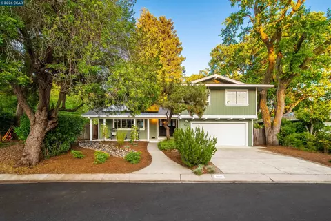 860 Paradise Ct, Lafayette, CA 94549
