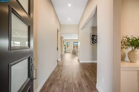 3086 Phoenix Ave, Tracy, CA 95377