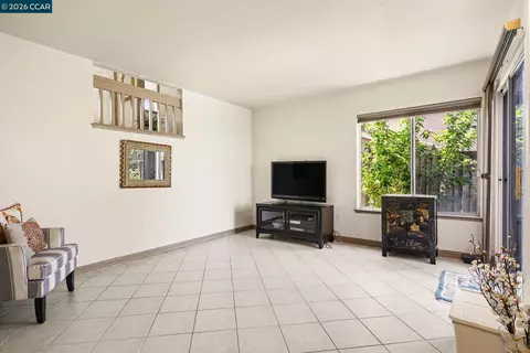 Living - 832 Steffa St, Bay Point, CA 94565 photo 3 of 3