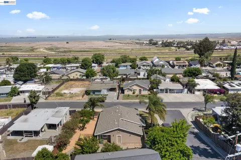 View/Area - 167 Peninsula Rd, Bay Point, CA 94565 photo 7 of 10