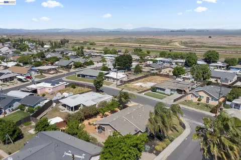 View/Area - 167 Peninsula Rd, Bay Point, CA 94565 photo 6 of 10