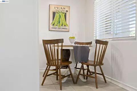 Dining - 167 Peninsula Rd, Bay Point, CA 94565 photo 3 of 3