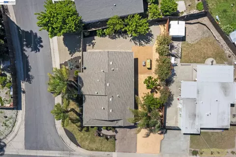 View/Area - 167 Peninsula Rd, Bay Point, CA 94565 photo 2 of 10