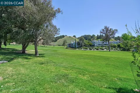 618 Terra California Dr #2, Walnut Creek, CA 94595