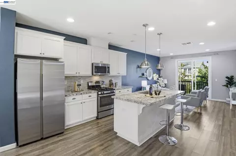 2332 Carbondale Way, Dublin, CA 94568