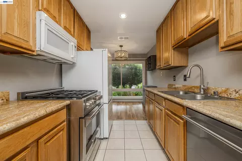 Kitchen - 1355 Kenwal Rd #A, Concord, CA 94521 photo 1 of 2
