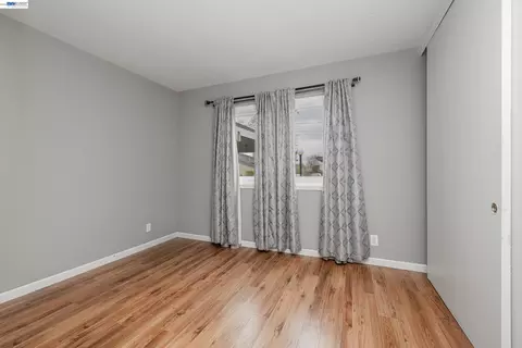 Bedroom - 1355 Kenwal Rd #A, Concord, CA 94521 photo 2 of 10