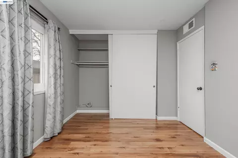 Bedroom - 1355 Kenwal Rd #A, Concord, CA 94521 photo 3 of 10