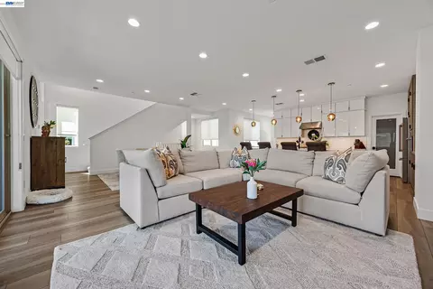 Living - 5977 Ruby Pl, Dublin, CA 94568 photo 4 of 4