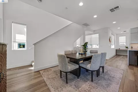Dining - 5977 Ruby Pl, Dublin, CA 94568 photo 3 of 5