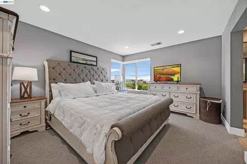 Bedroom - 5977 Ruby Pl, Dublin, CA 94568 photo 6 of 9