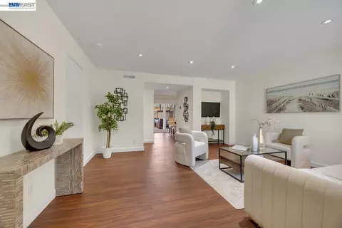 4452 Del Valle Pkwy, Pleasanton, CA 94566