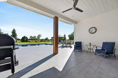 Exterior - 2151 Bartels Dr, Knightsen, CA 94548 photo 3 of 9