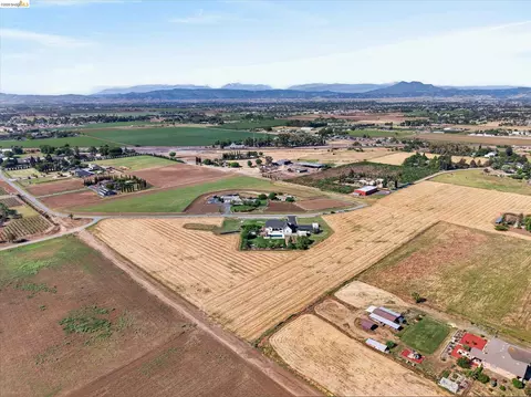 View/Area - 2151 Bartels Dr, Knightsen, CA 94548 photo 6 of 9