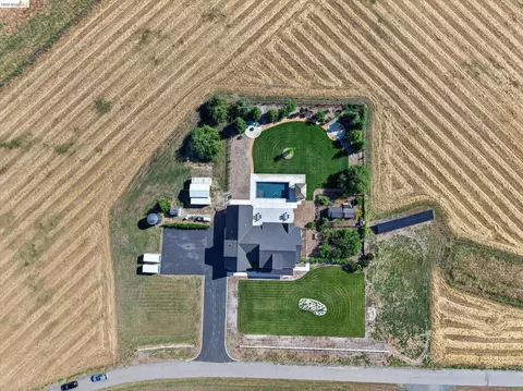View/Area - 2151 Bartels Dr, Knightsen, CA 94548 photo 4 of 9
