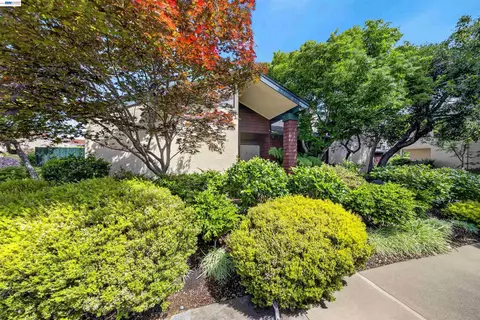 202 Baywood Rd, Alameda, CA 94502
