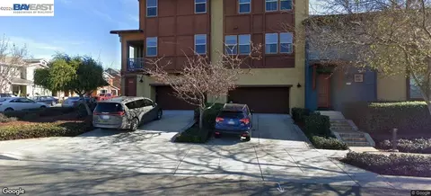 601 Sandalwood Dr #2, Livermore, CA 94551