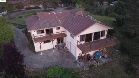 6727 Sunnyslope Ave, Castro Valley, CA 94552