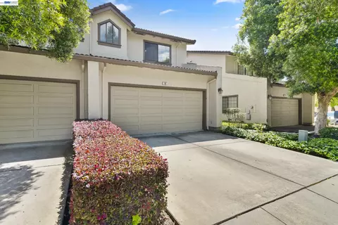 18 Gazania Ter, Fremont, CA 94536