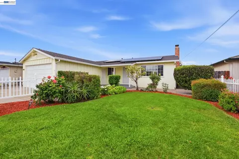 36005 Rosewood Dr, Newark, CA 94560