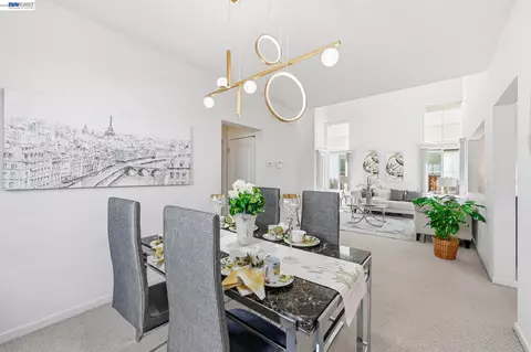 Dining - 17 Miranda Ct, Alameda, CA 94502 photo 5 of 8