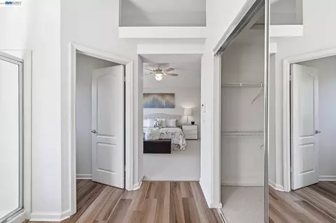Entry Way - 17 Miranda Ct, Alameda, CA 94502 photo 9 of 9