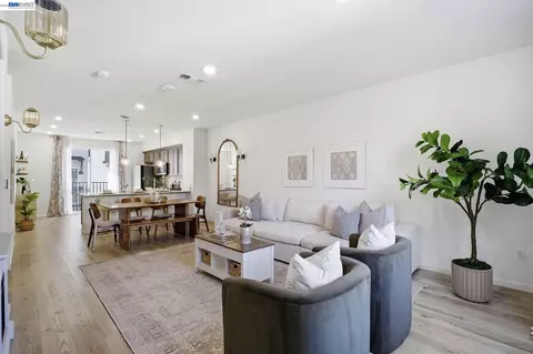 29741 Hansen, Hayward, CA 94544