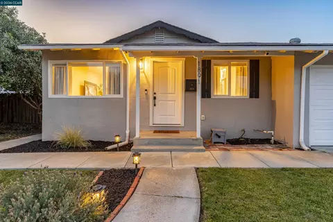 Exterior - 1891 Gilly Ln, Concord, CA 94518 photo 4 of 25