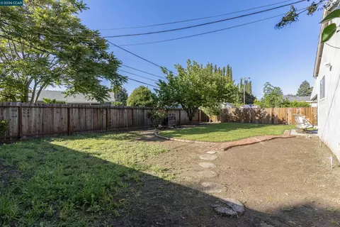 Exterior - 1891 Gilly Ln, Concord, CA 94518 photo 14 of 25