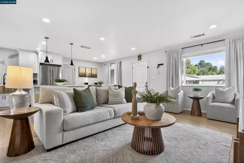 Living - 1891 Gilly Ln, Concord, CA 94518 photo 4 of 4