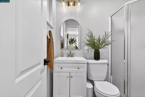 Bath - 1891 Gilly Ln, Concord, CA 94518 photo 1 of 5