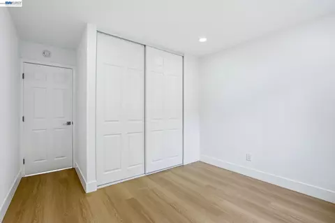 Bedroom - 2 Knoll Ct, Hercules, CA 94547 photo 11 of 11