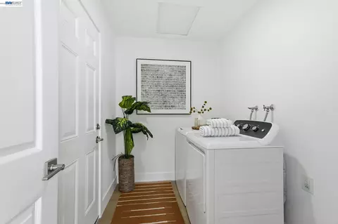 Other - 2 Knoll Ct, Hercules, CA 94547 photo 3 of 8