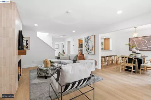Living - 2 Knoll Ct, Hercules, CA 94547 photo 1 of 7