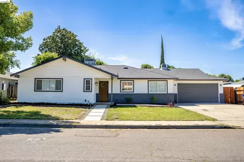352 Terri Dr, Atwater, CA 95301