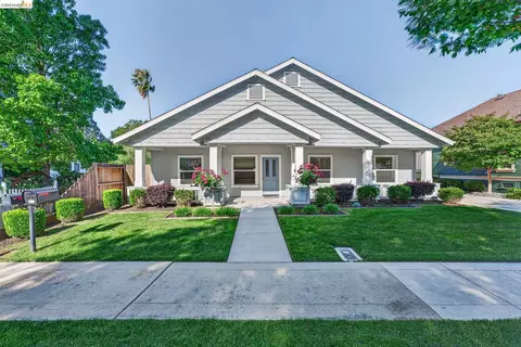 813 S School St, Lodi, CA 95240