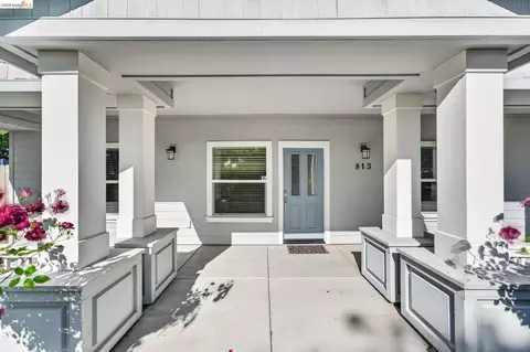 Exterior - 813 S School St, Lodi, CA 95240 photo 2 of 4
