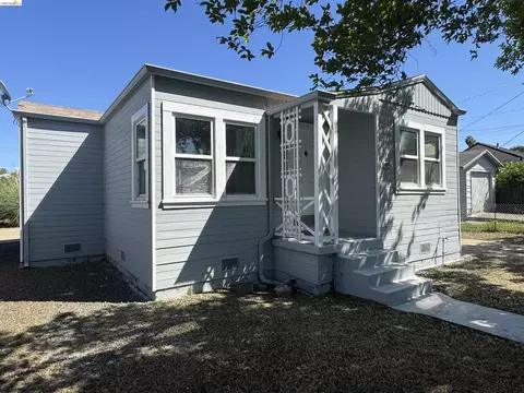 220 13th St, Vallejo, CA 94590 photo 1