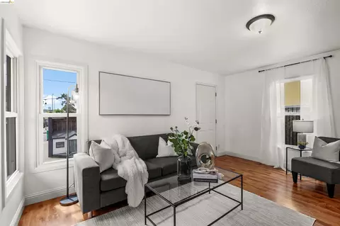 2339 Mcbryde Ave, Richmond, CA 94804