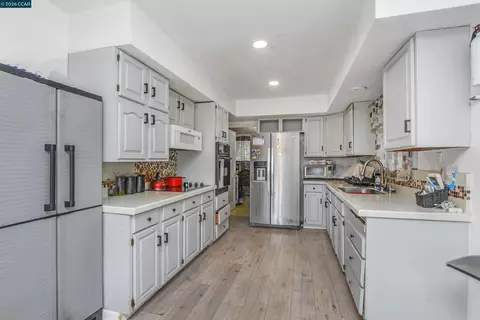 Kitchen - 117 Jordan St, Vallejo, CA 94591 photo 1 of 1