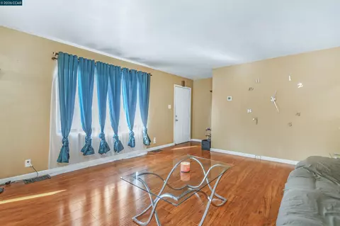 Living - 117 Jordan St, Vallejo, CA 94591 photo 1 of 1
