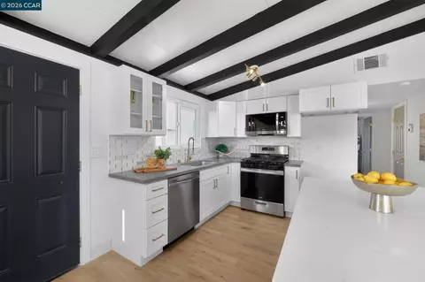 Kitchen - 27891 Ormond Ave, Hayward, CA 94544 photo 1 of 5