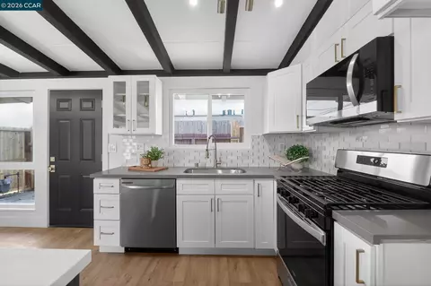 Kitchen - 27891 Ormond Ave, Hayward, CA 94544 photo 4 of 5