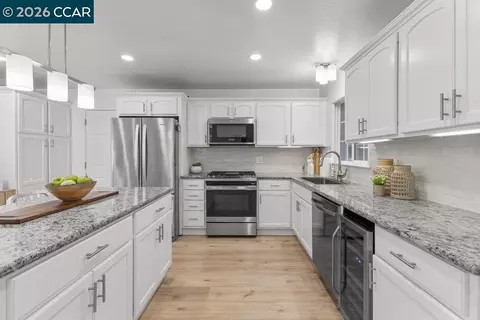 1139 Lovell Ct, Concord, CA 94520