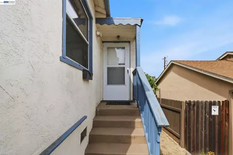 Exterior - 519 Annette Ave, Vallejo, CA 94591 photo 2 of 6