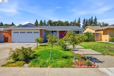 32252 Valiant Way, Union City, CA 94587