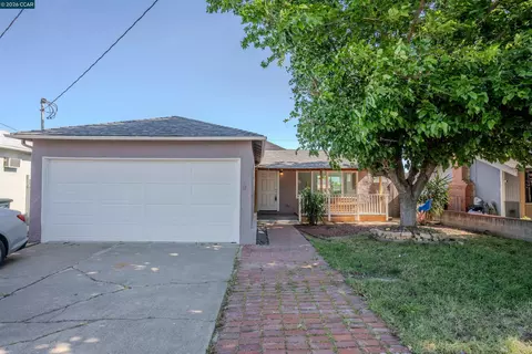 52 Bell Dr, Pittsburg, CA 94565
