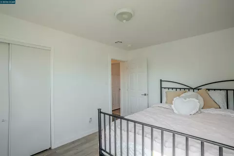 Bedroom - 52 Bell Dr, Pittsburg, CA 94565 photo 4 of 6