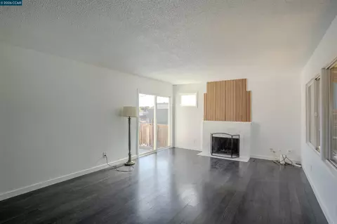 Living - 52 Bell Dr, Pittsburg, CA 94565 photo 1 of 4