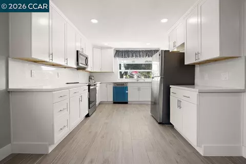 2214 Pennsylvania Ave, Fairfield, CA 94533